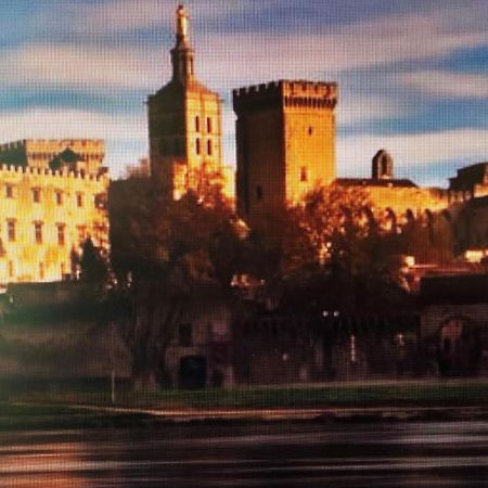 Studio 24M2 Intra-Muros Avignon Bagian luar foto