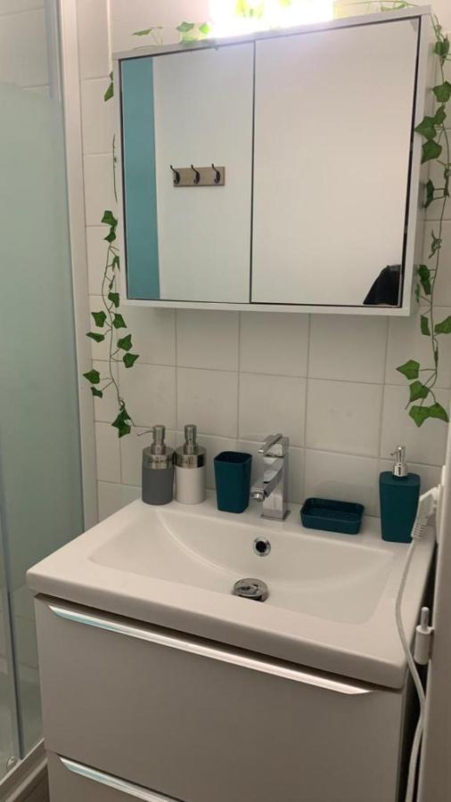 Studio 24M2 Intra-Muros Avignon Bagian luar foto
