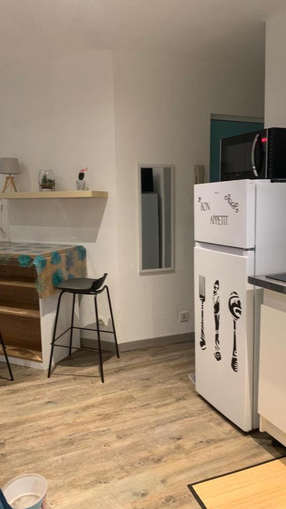 Studio 24M2 Intra-Muros Avignon Bagian luar foto